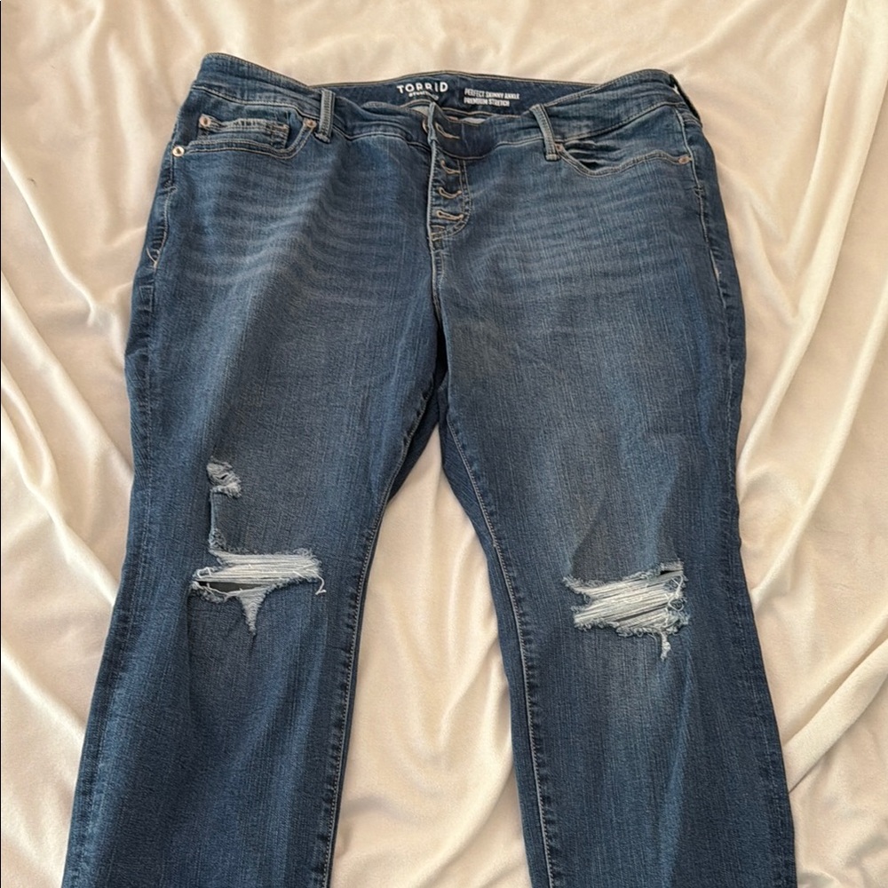 Torrid Distressed Dark Blue Women's Jeans